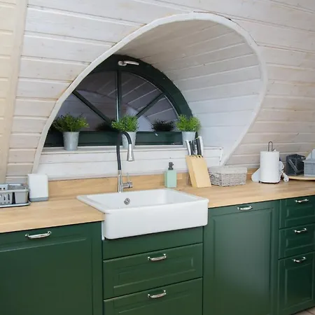 Bajeczny Dworek * Karwia