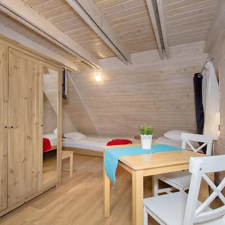 Bajeczny Dworek * Karwia