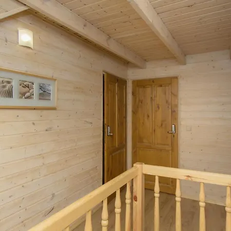 Chalet Bajeczny Dworek Karwia