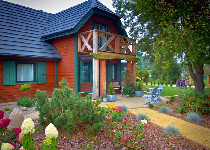 Bajeczny Dworek Шале Карвиа